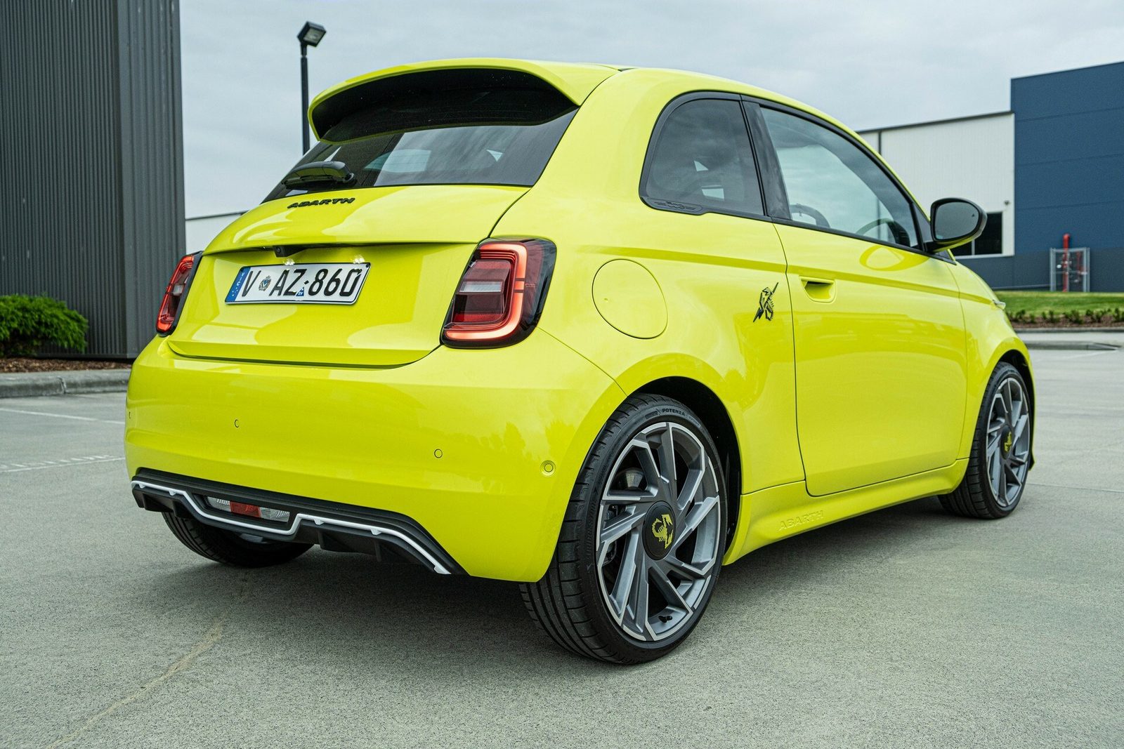 Abarth 500e 2023 - exterior, rear three-quarter view