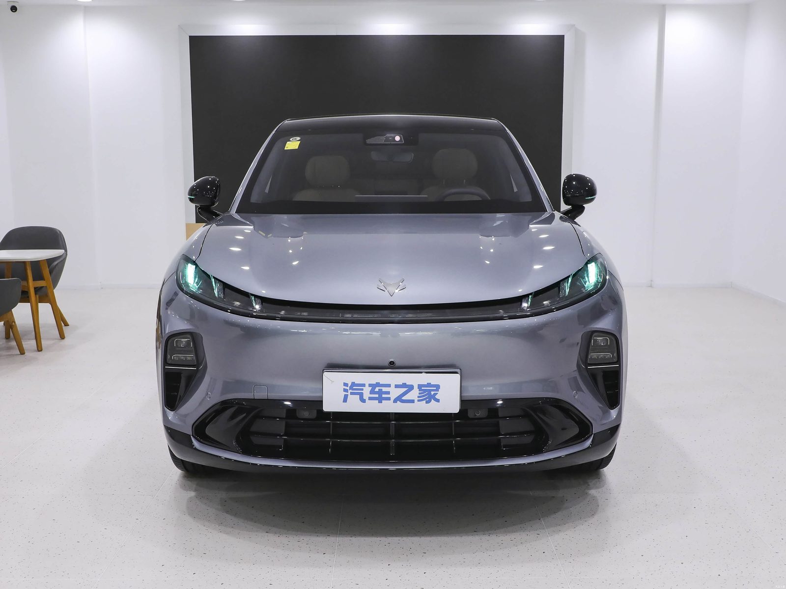 Arcfox Alpha T7 EV / EREV 2026 - exterior, front view, China announcement market
