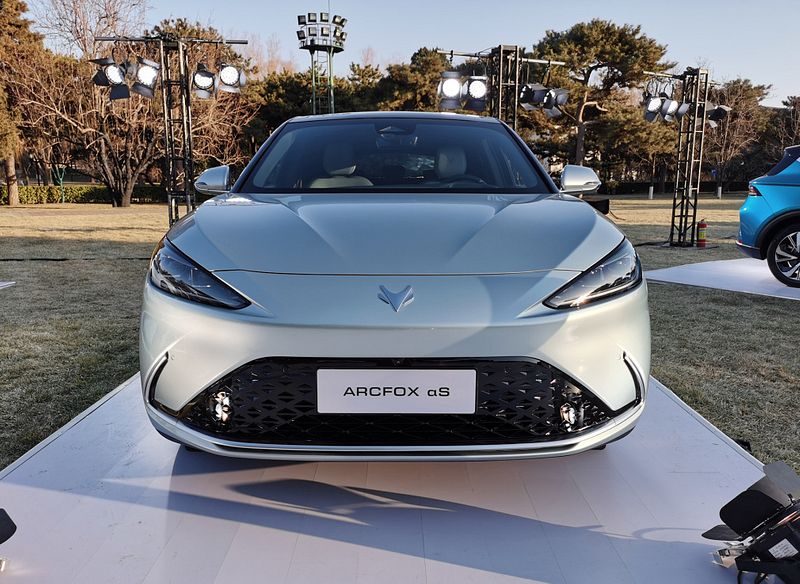 Arcfox Alpha S 2025 - exterior, front view