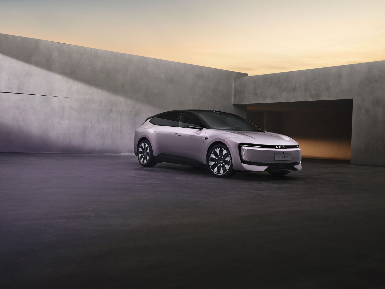 Audi E5 Sportback China 2025 — главное фото модели, экстерьер, вид спереди 3/4, рынок china_reference
