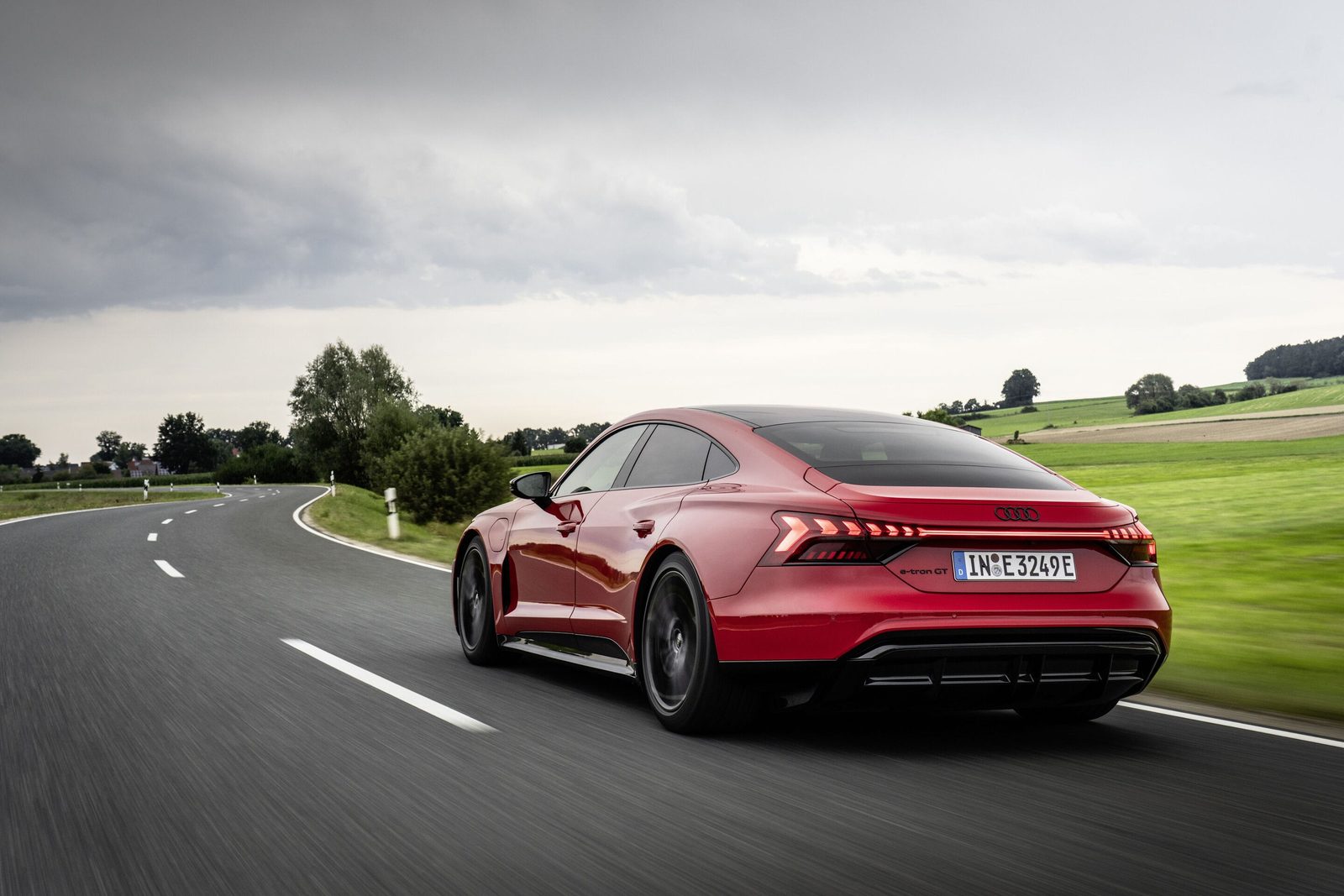 Audi e-tron GT Global 2021 - exterior, rear 3q dynamic, Global / EV Query only market