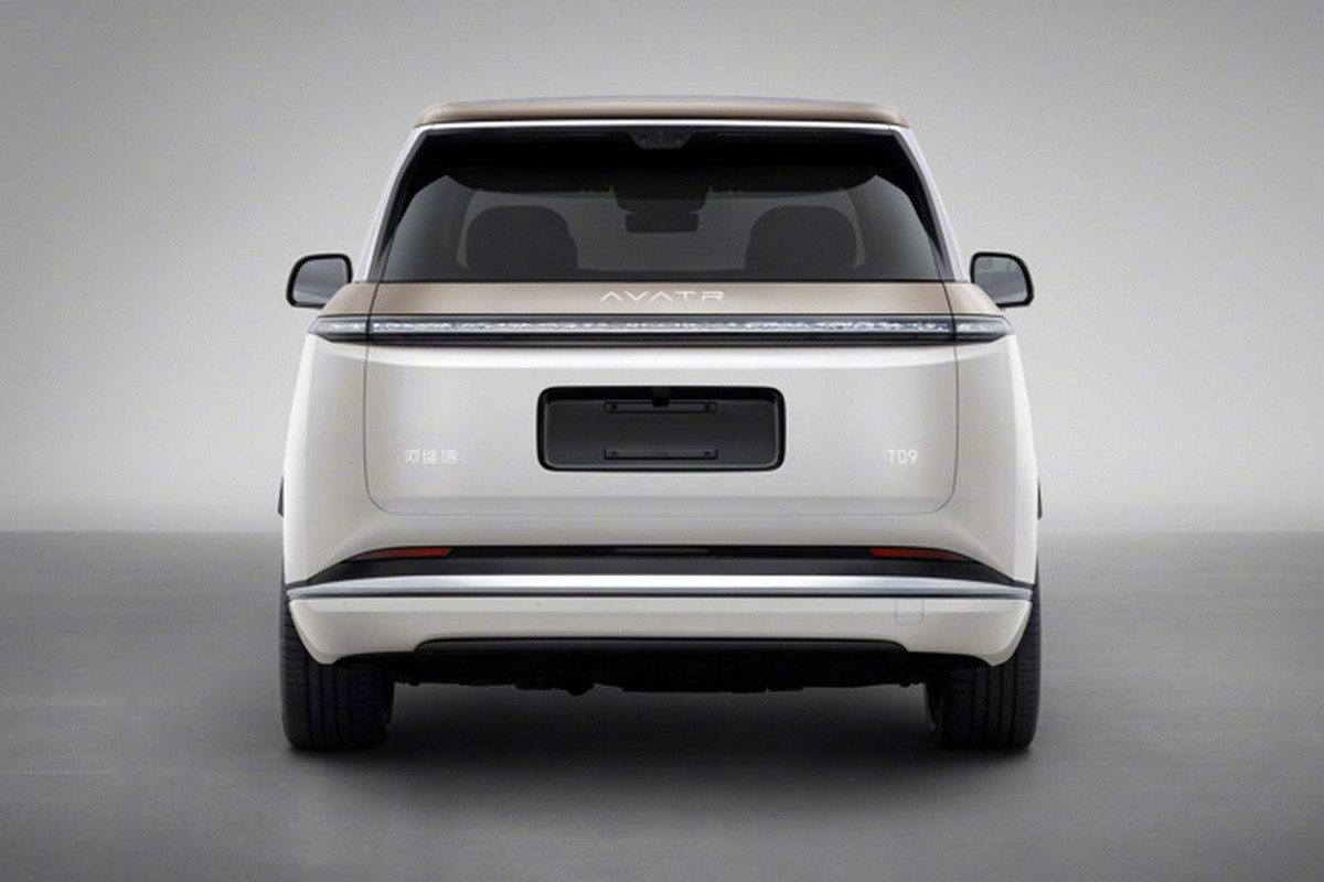 Avatr T09 PHEV 2026 - exterior, rear view, China 2026 MIIT filing / PHEV market
