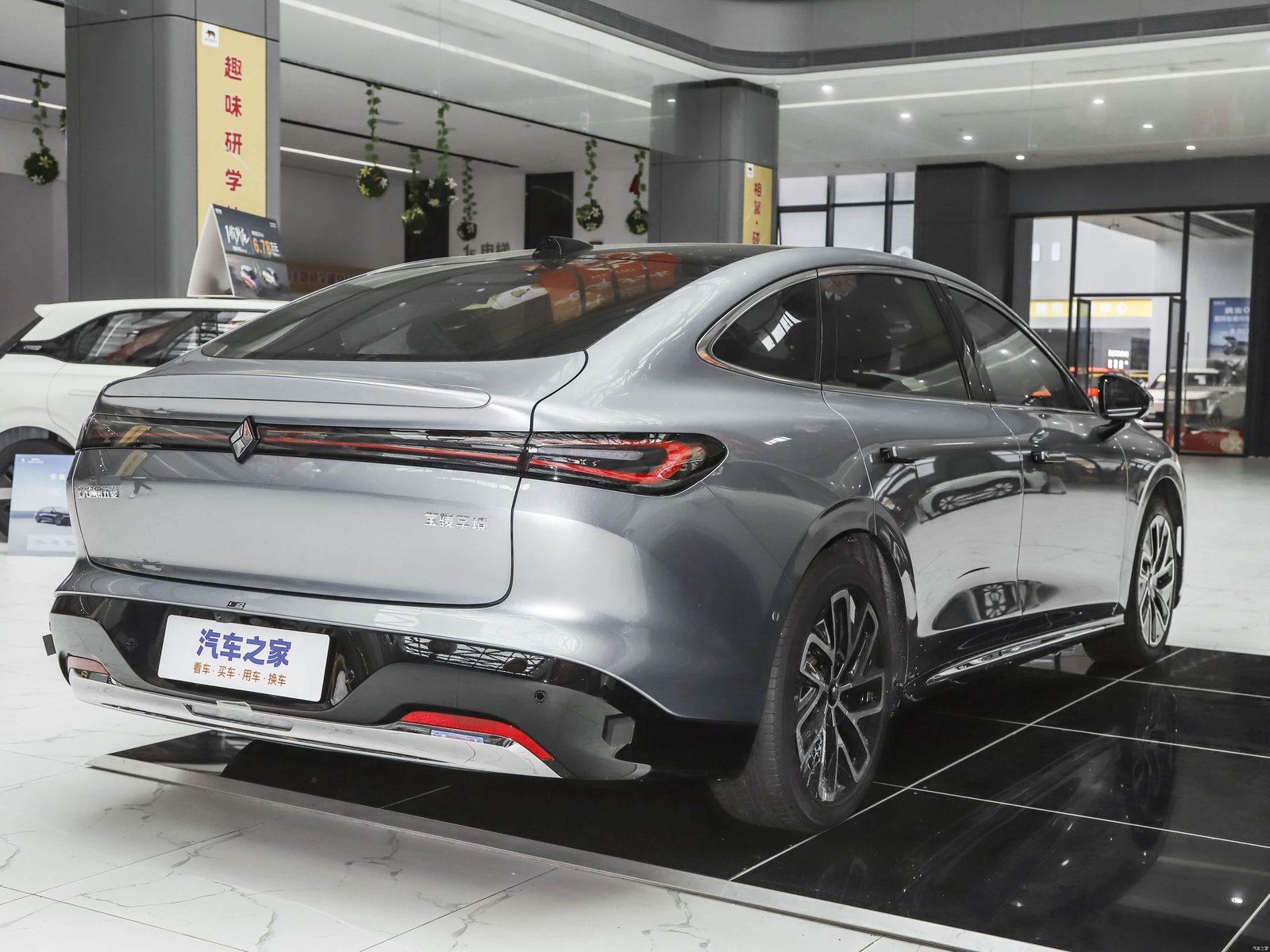 Baojun Xiangjing EV 2025 - exterior, rear 3q alt, China market