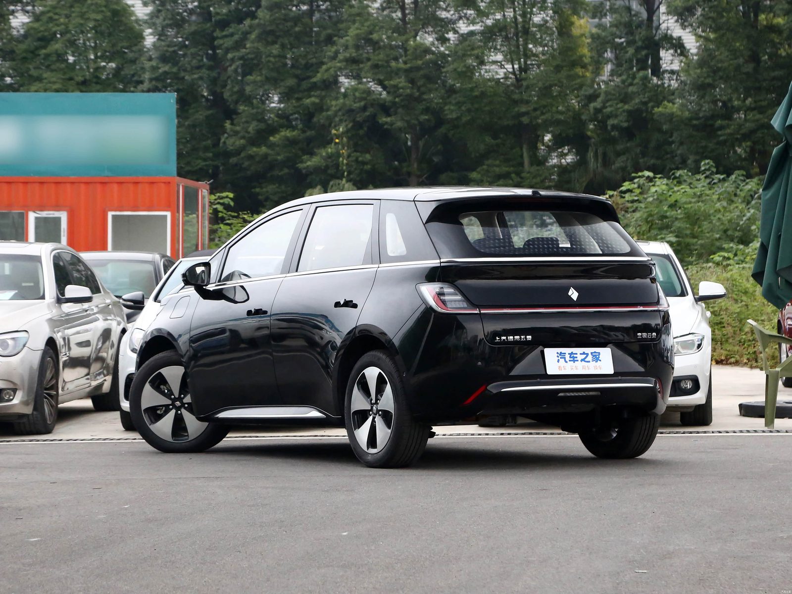 Baojun Yunduo / Cloud EV 2023 - exterior, rear three-quarter view, China / export Cloud EV market