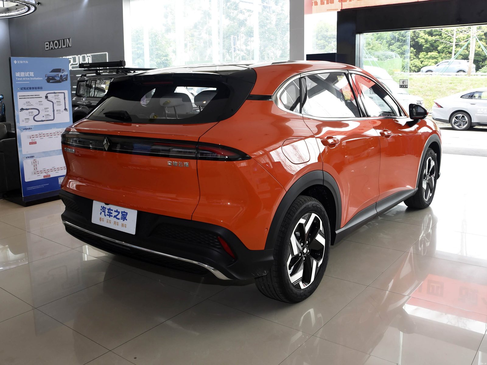 Baojun Yunhai PHEV 2026 - exterior, rear 3q alt, China market