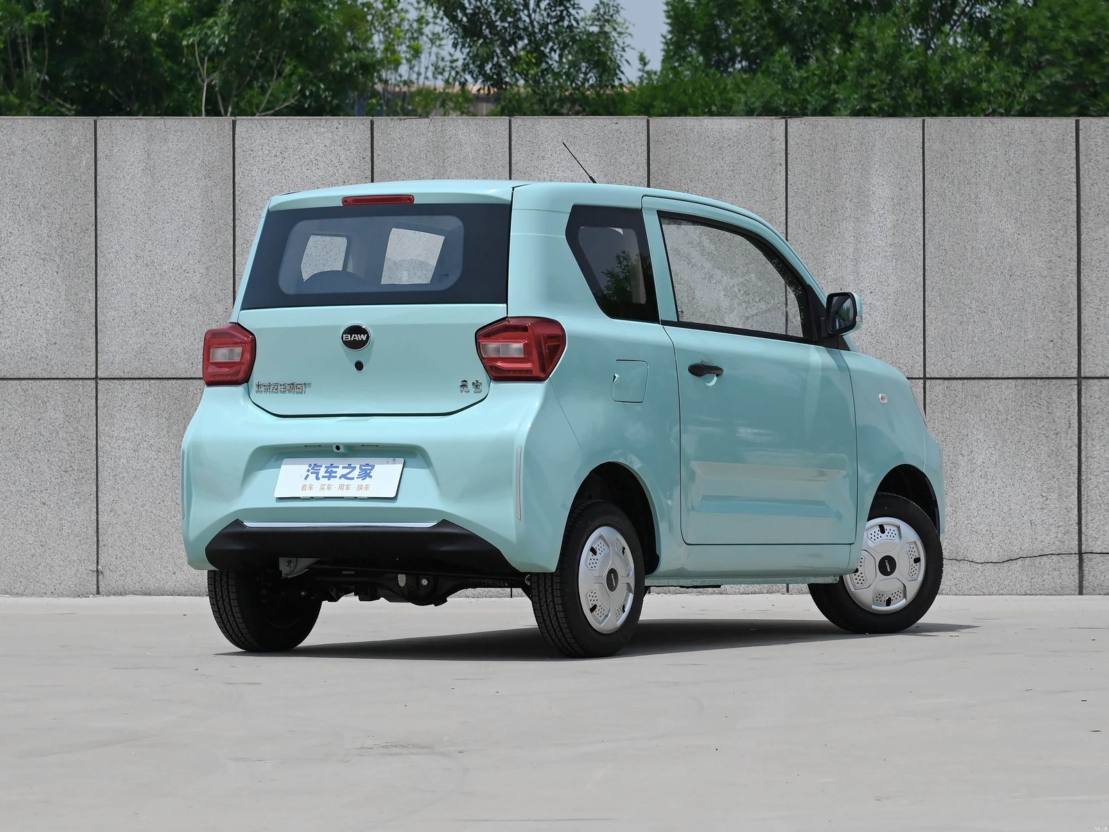 BAW Yuanbao 2022 - exterior, rear 3q alt, China market