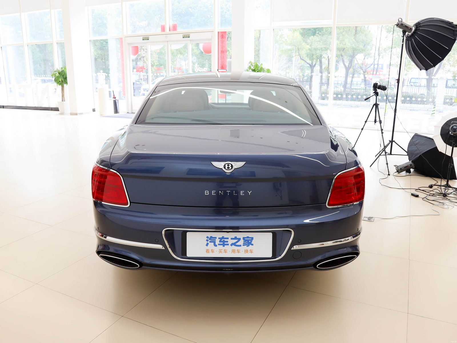 Bentley Flying Spur Hybrid 2021 - exterior, rear view, China market