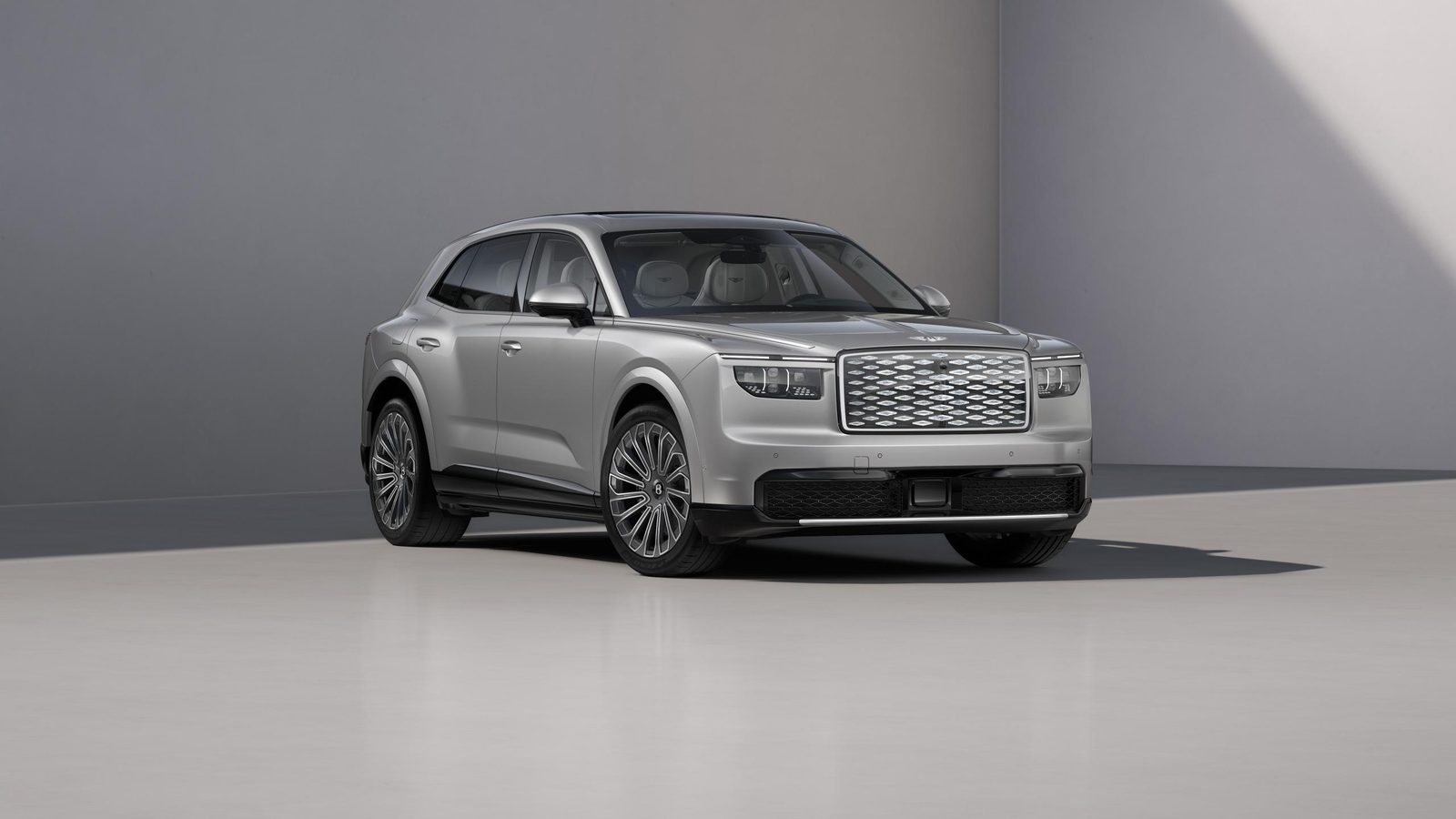 Bentley Torcal 2027 - exterior, front studio