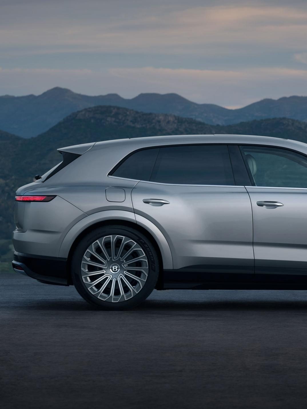 Bentley Torcal 2027 - exterior, side rear three quarter