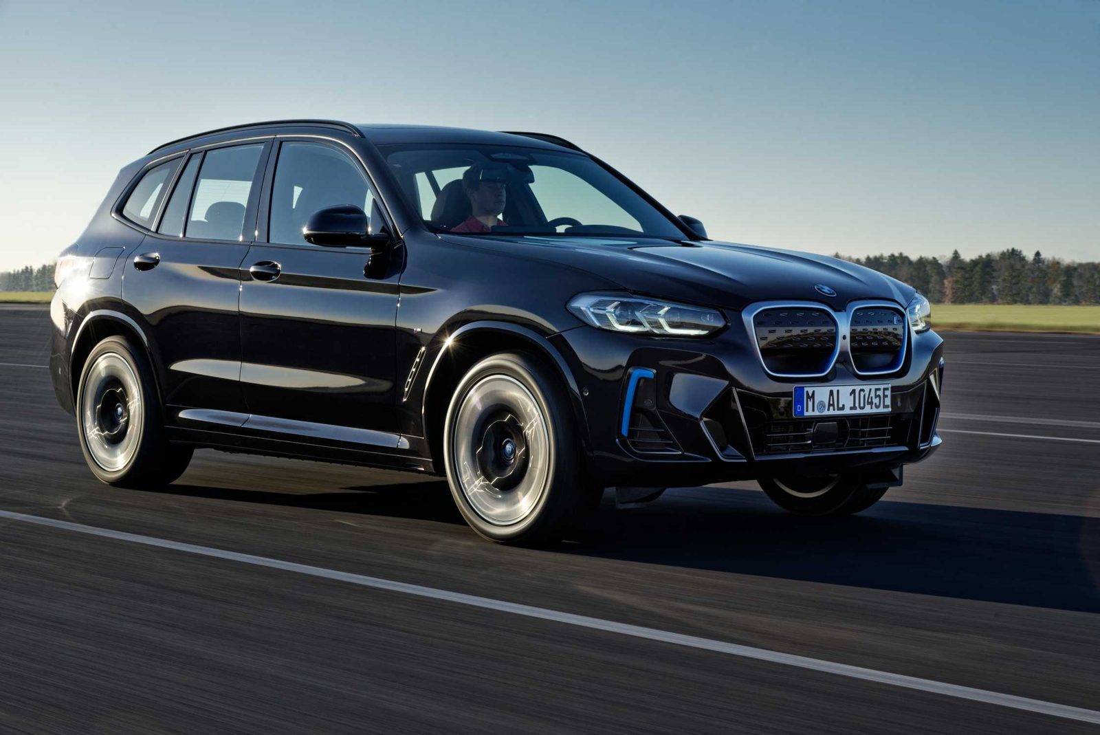 BMW iX3 China 2021 - exterior, side view, Global market