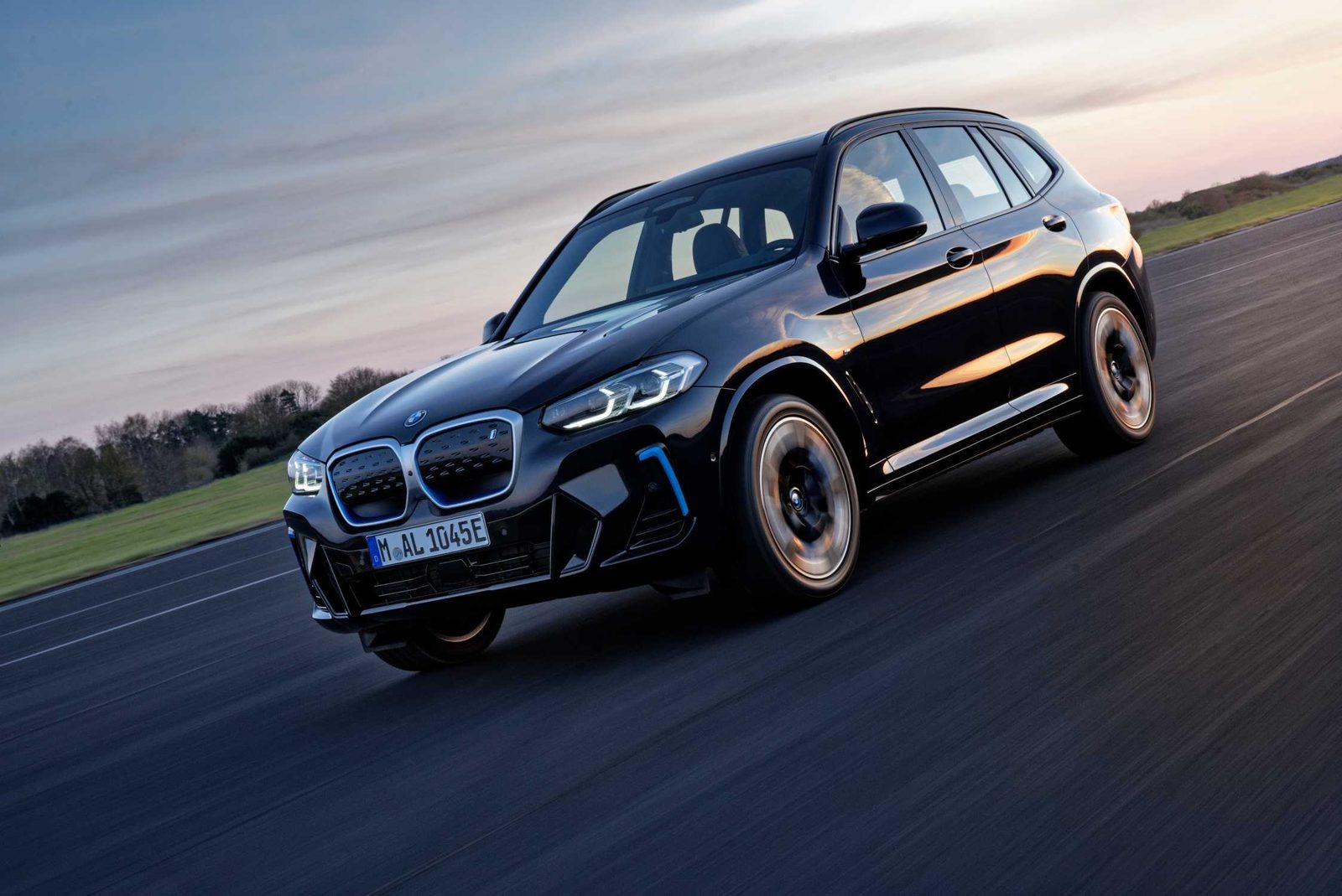 BMW iX3 China - model photo