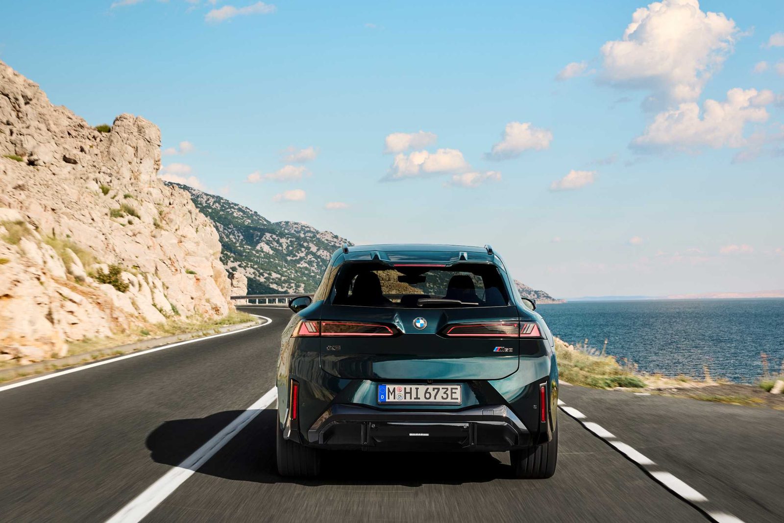 BMW iX3 M60 xDrive Global 2027 - exterior, rear view, global NA5 M60 market