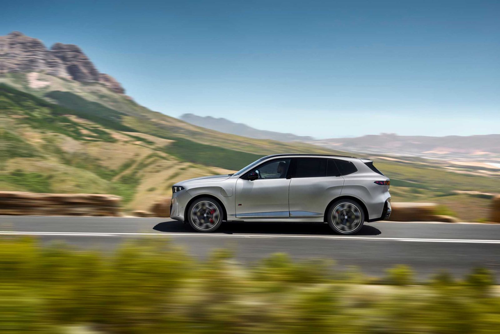 BMW X5 PHEV G65 2027 - exterior, side view, EU G65 M60e reference market