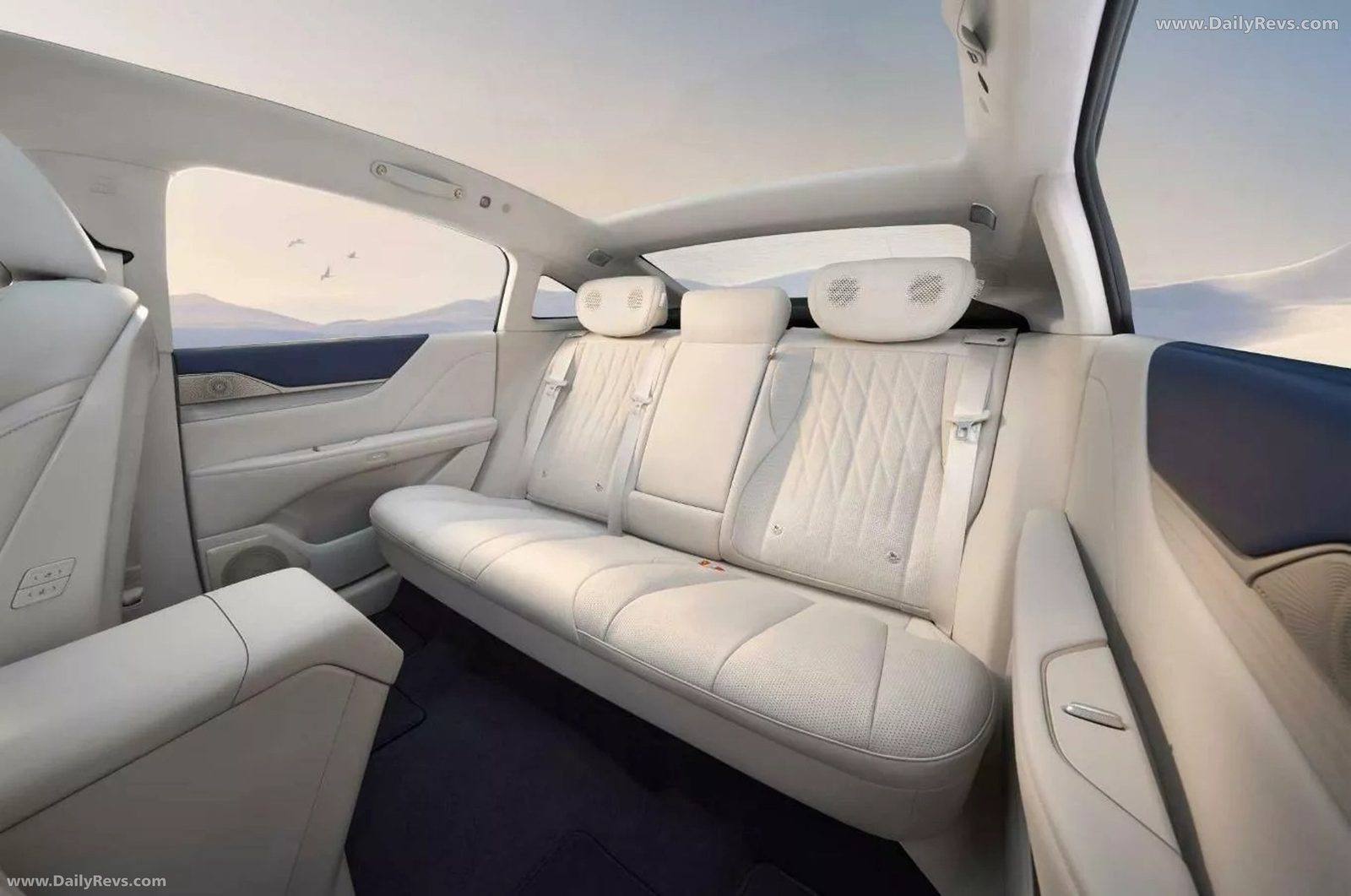 Buick Electra L7 BEV 2026 - main model photo, interior, dashboard