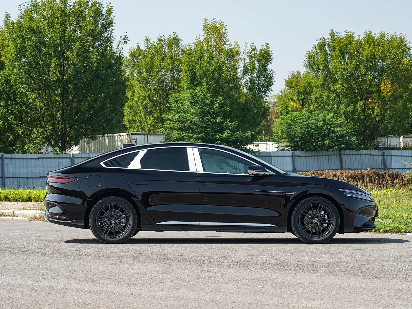 BYD Han DM-i / DM-p 2022 - exterior, side profile, CN market