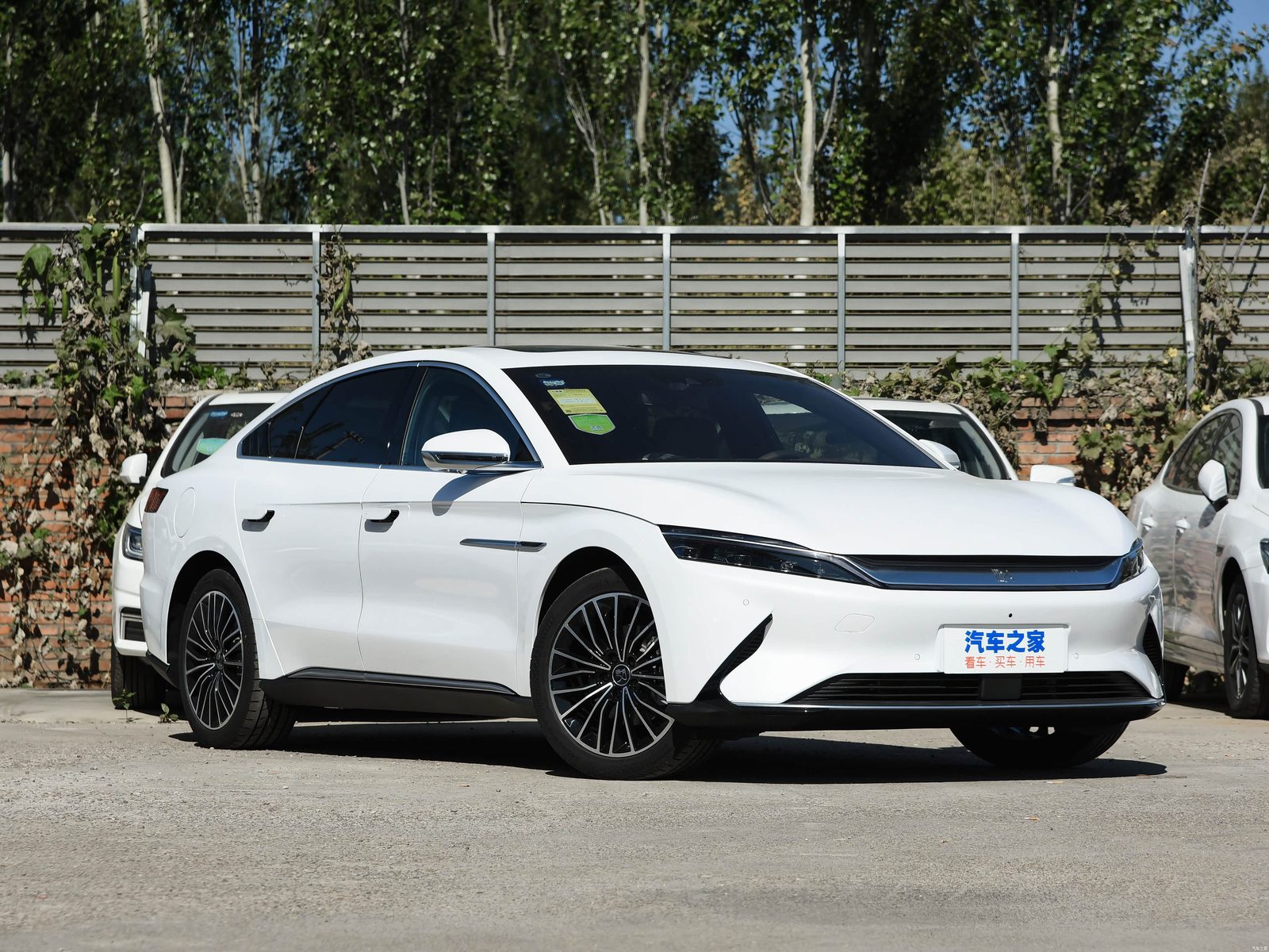 BYD Han First Generation Legacy Reference 2020 - exterior, front three-quarter view, china market