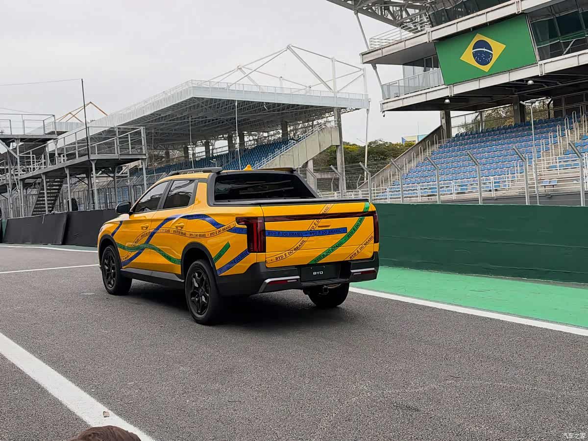 BYD Mako PHEV 2026 - exterior, rear three-quarter view, Brazil reveal market
