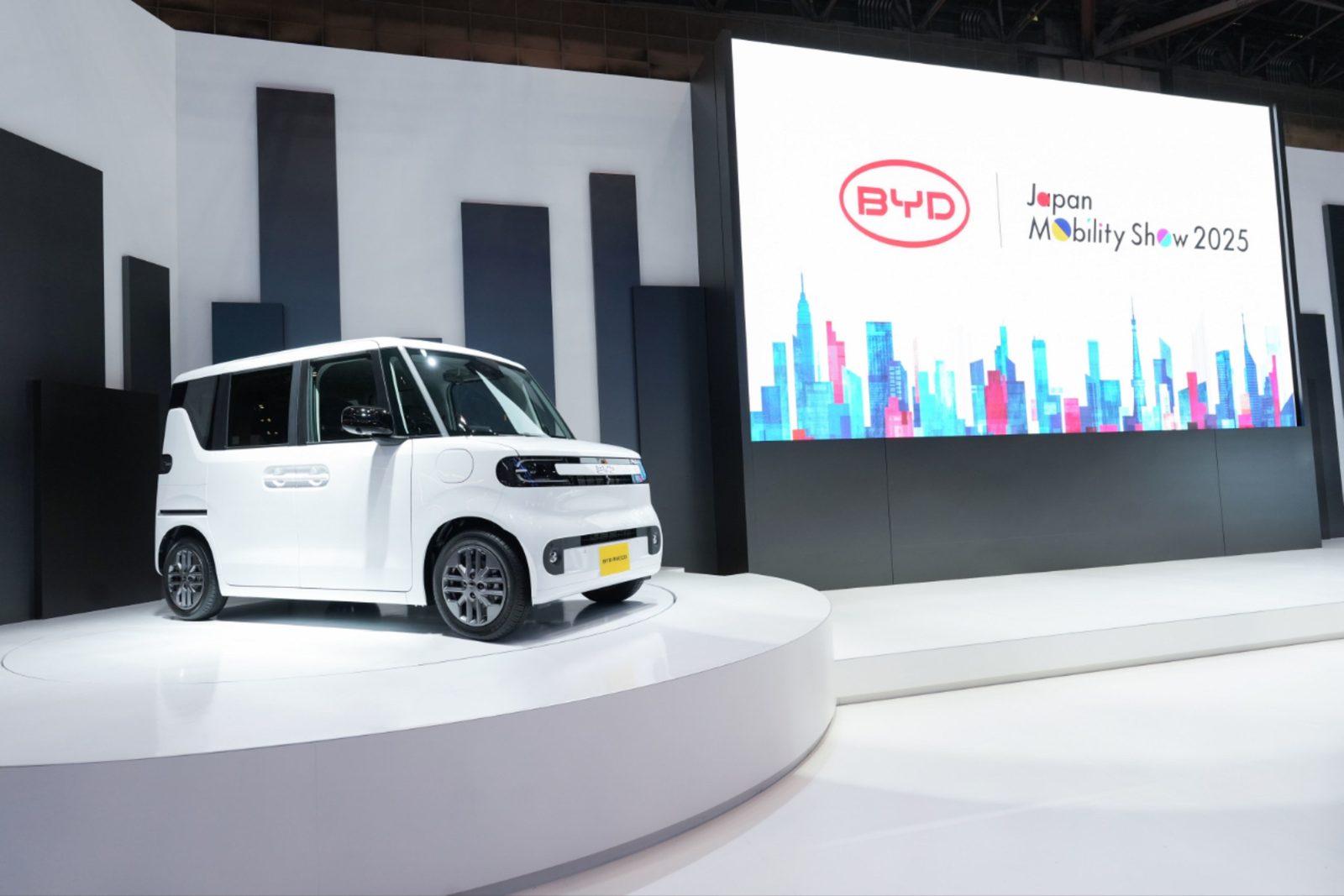 BYD Racco EV 2026 - exterior, side view