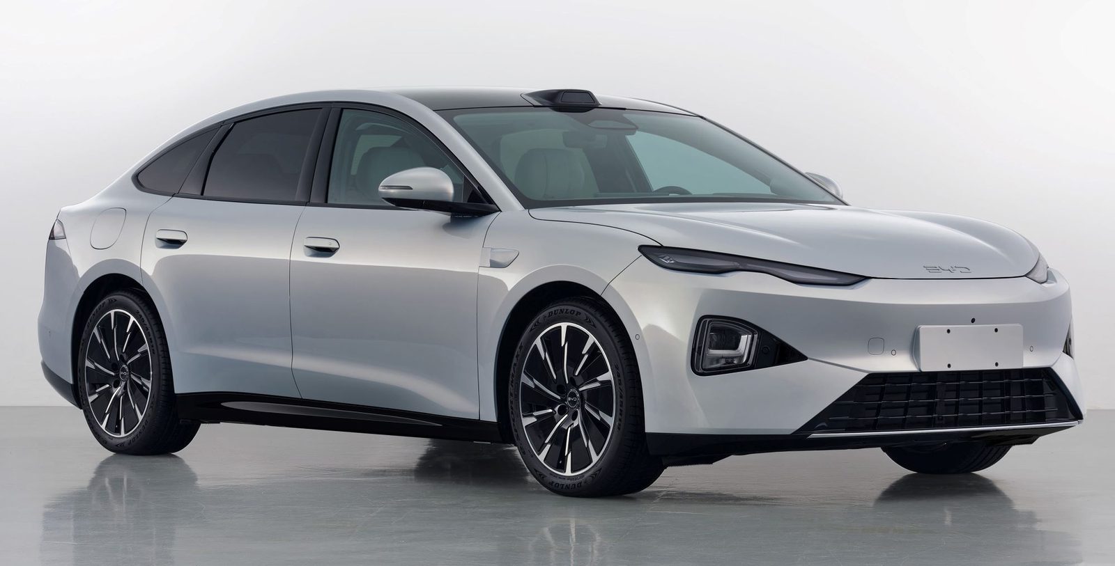 BYD Seal 07 second generation 2026 - main model photo, exterior, front three-quarter view, China market