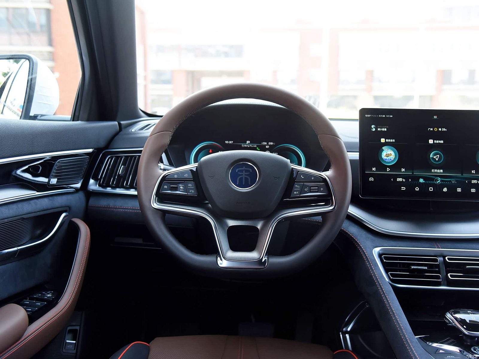 BYD Song Pro / Song Plus Early Legacy Reference 2019 - interior, driver cockpit