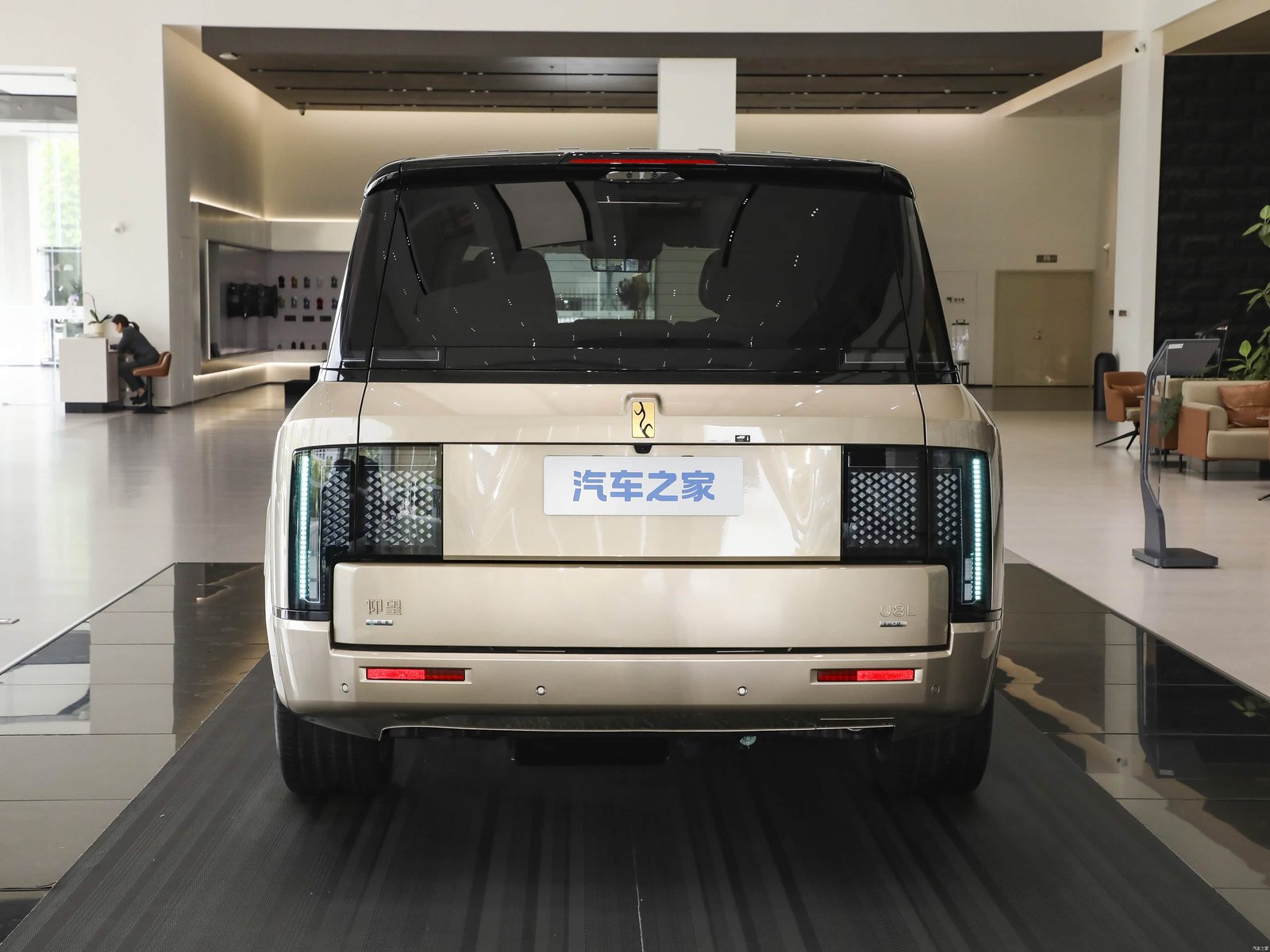 BYD Yangwang U8L 2025 - exterior, rear view, China market