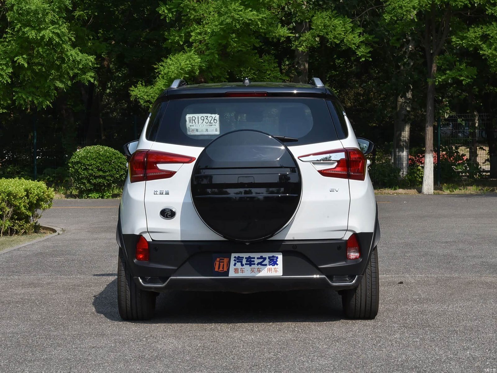 BYD Yuan First Generation Legacy Reference 2016 - exterior, rear view, China archive exact-specification reference market