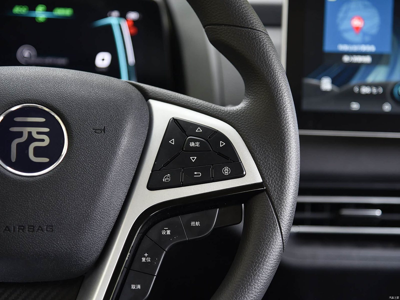 BYD Yuan First Generation Legacy Reference 2016 - interior, steering controls right