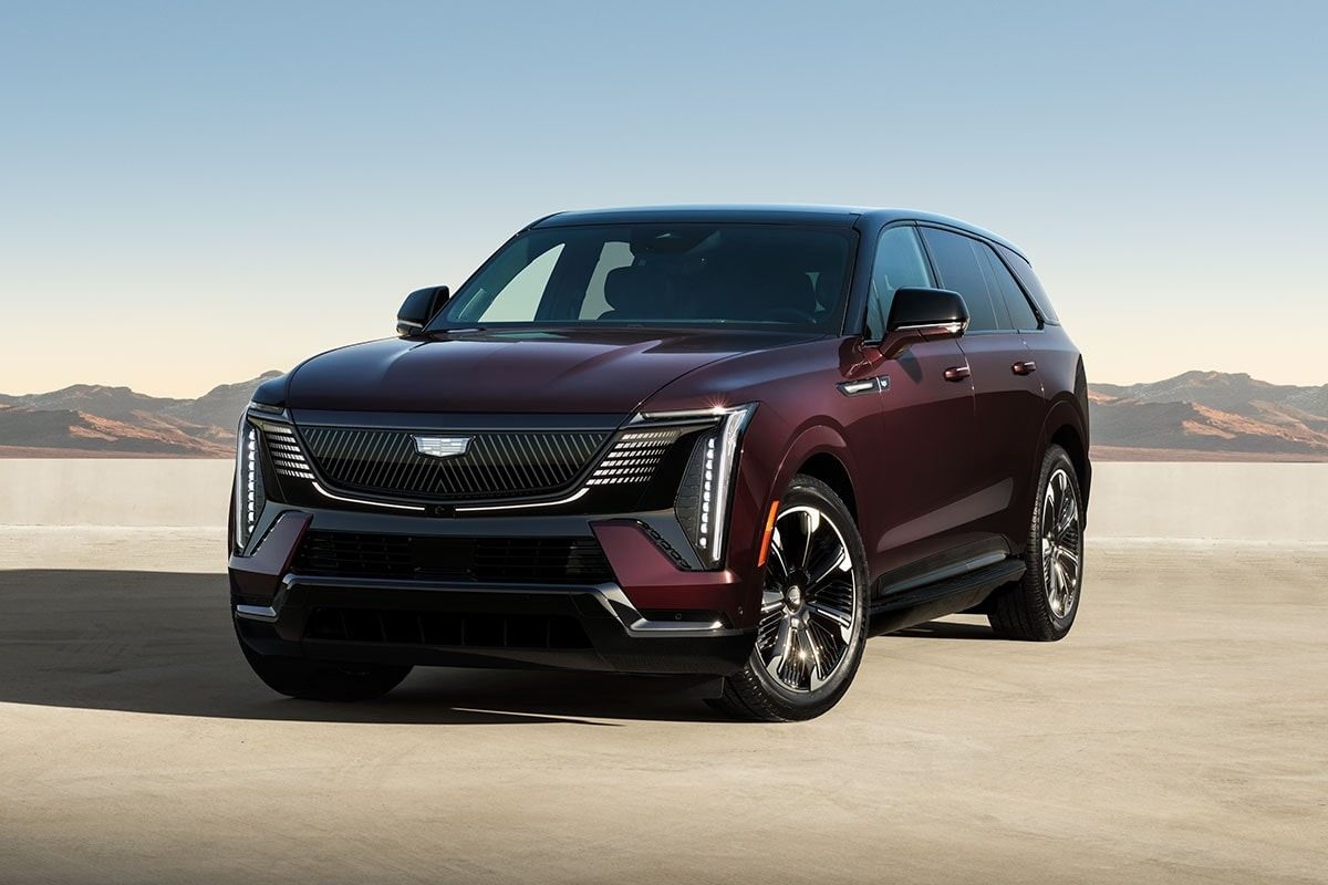 Cadillac ESCALADE IQ / IQL 2025 — главное фото модели, экстерьер, вид спереди 3/4, рынок Global / EV Query only