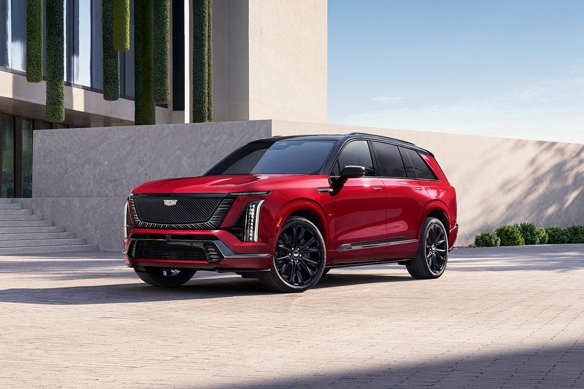 Cadillac VISTIQ 2025 - exterior, front three-quarter view, global market