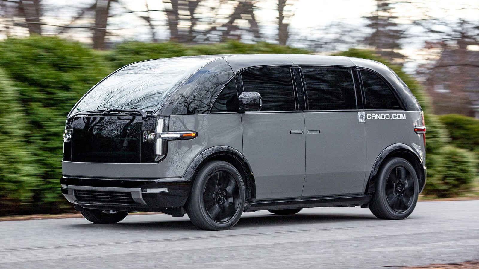 Canoo Lifestyle Vehicle 2022 - exterior, front 3q dynamic, us_archive_reference market