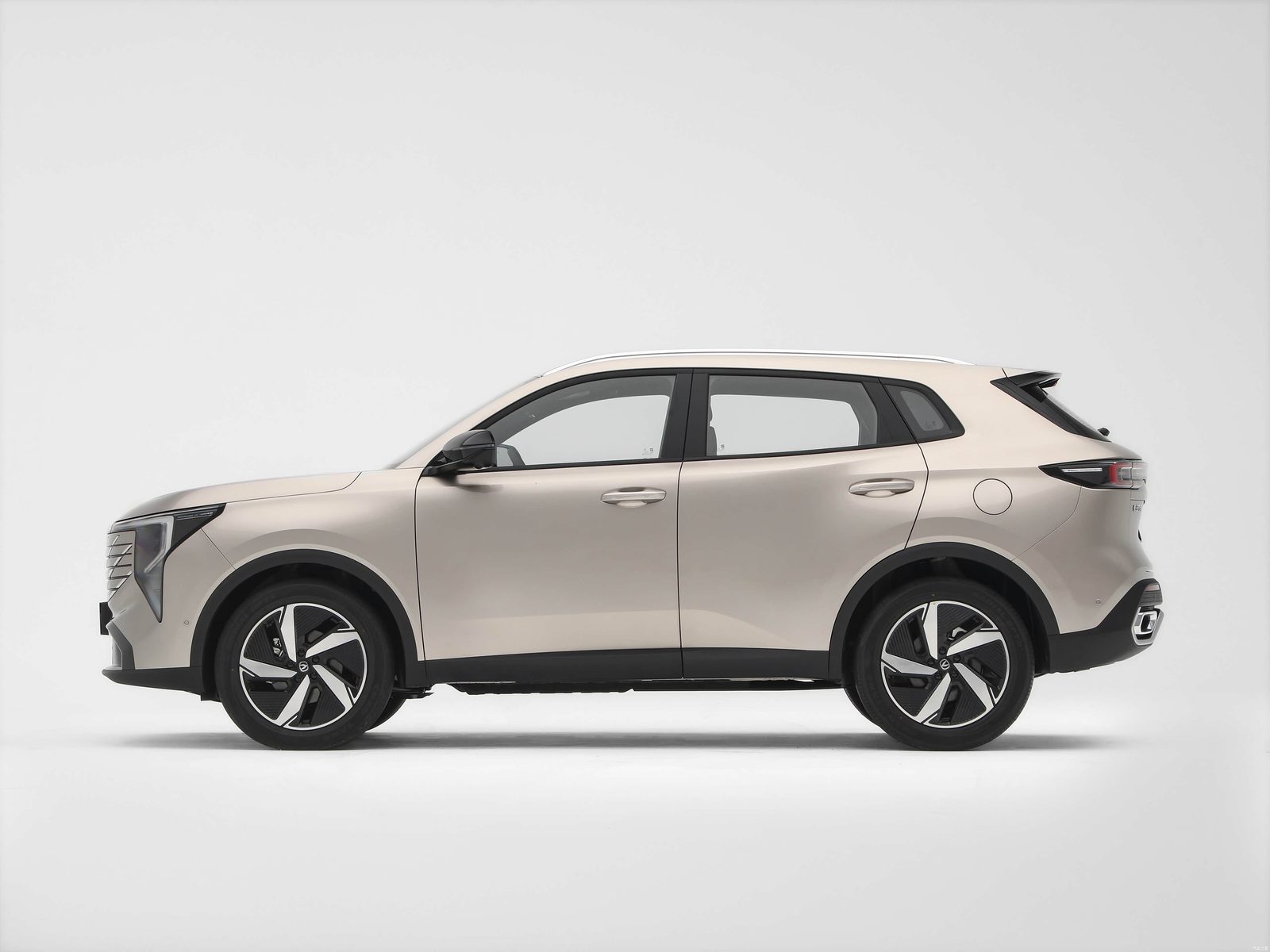 Changan CS55 Plus Blue Whale Super Hybrid 2026 - exterior, side left, China market