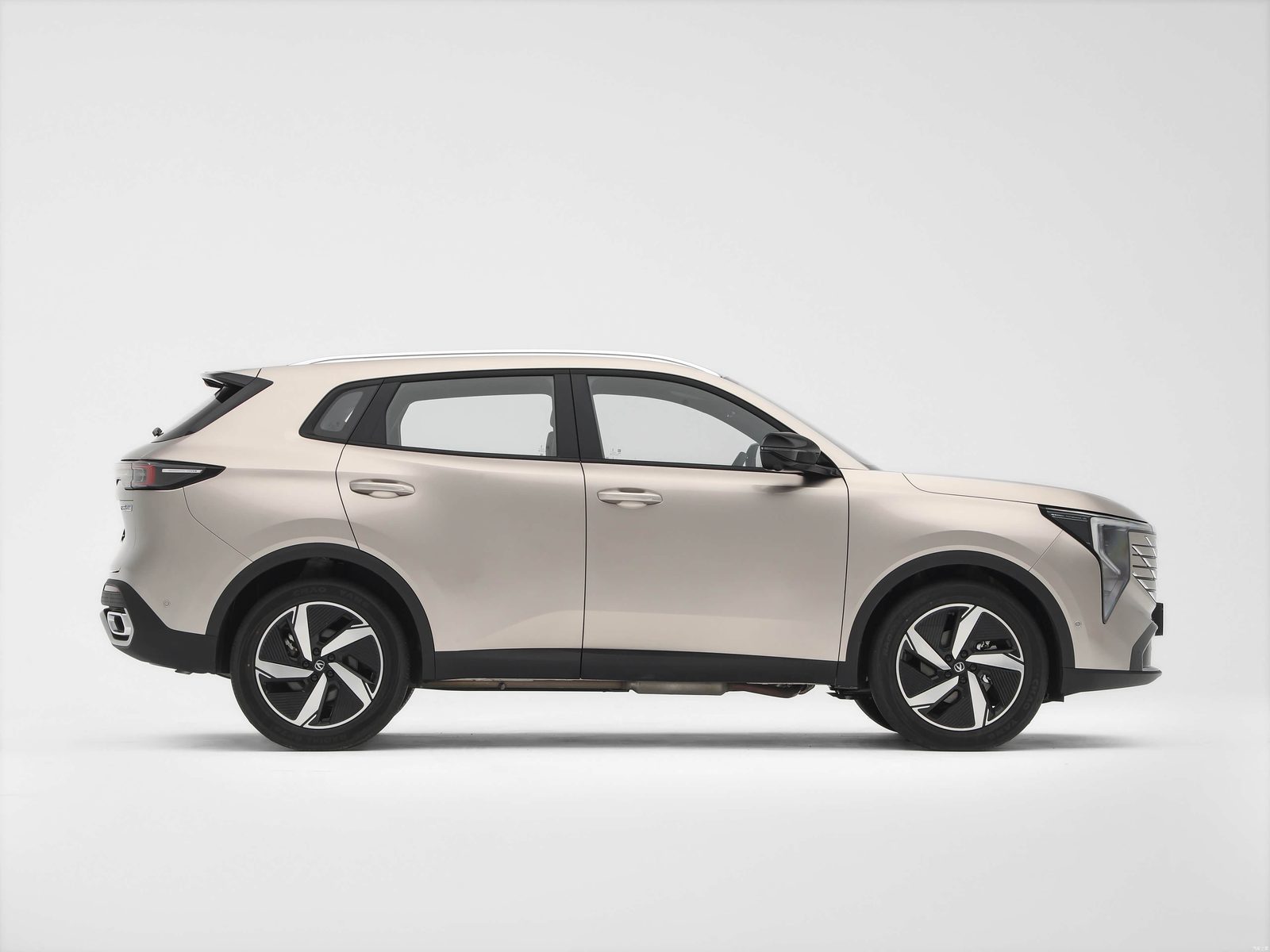 Changan CS55 Plus Blue Whale Super Hybrid 2026 - exterior, side right, China market