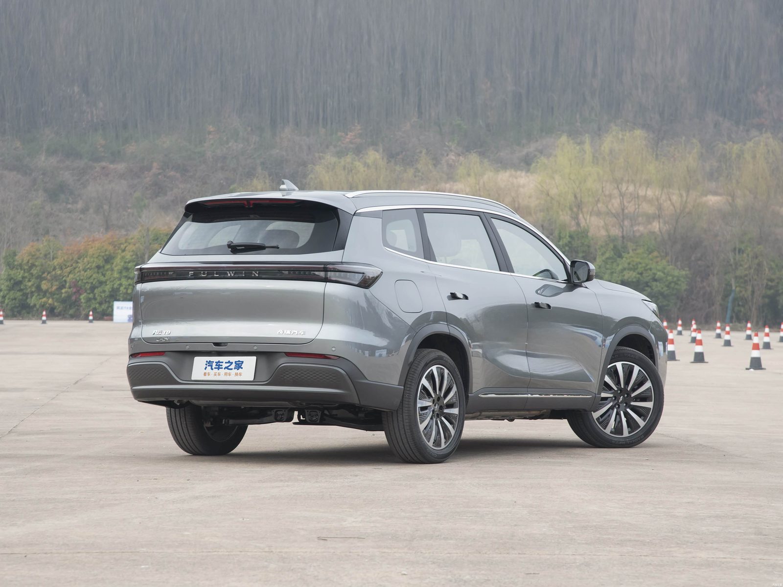Chery Group Fulwin T8 C-DM 2025 - exterior, rear 3q opposite, China market