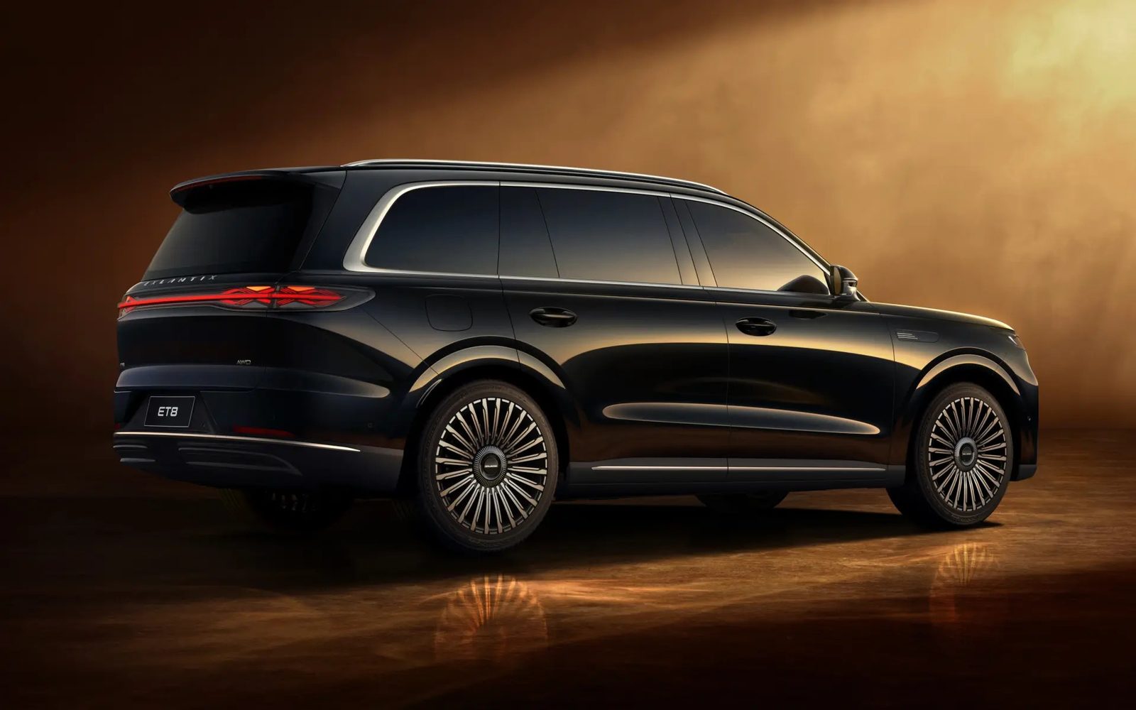 Chery Group ESTEO Exlantix ET8 2026 - exterior, rear three quarter black studio, Russia announced/watchlist market