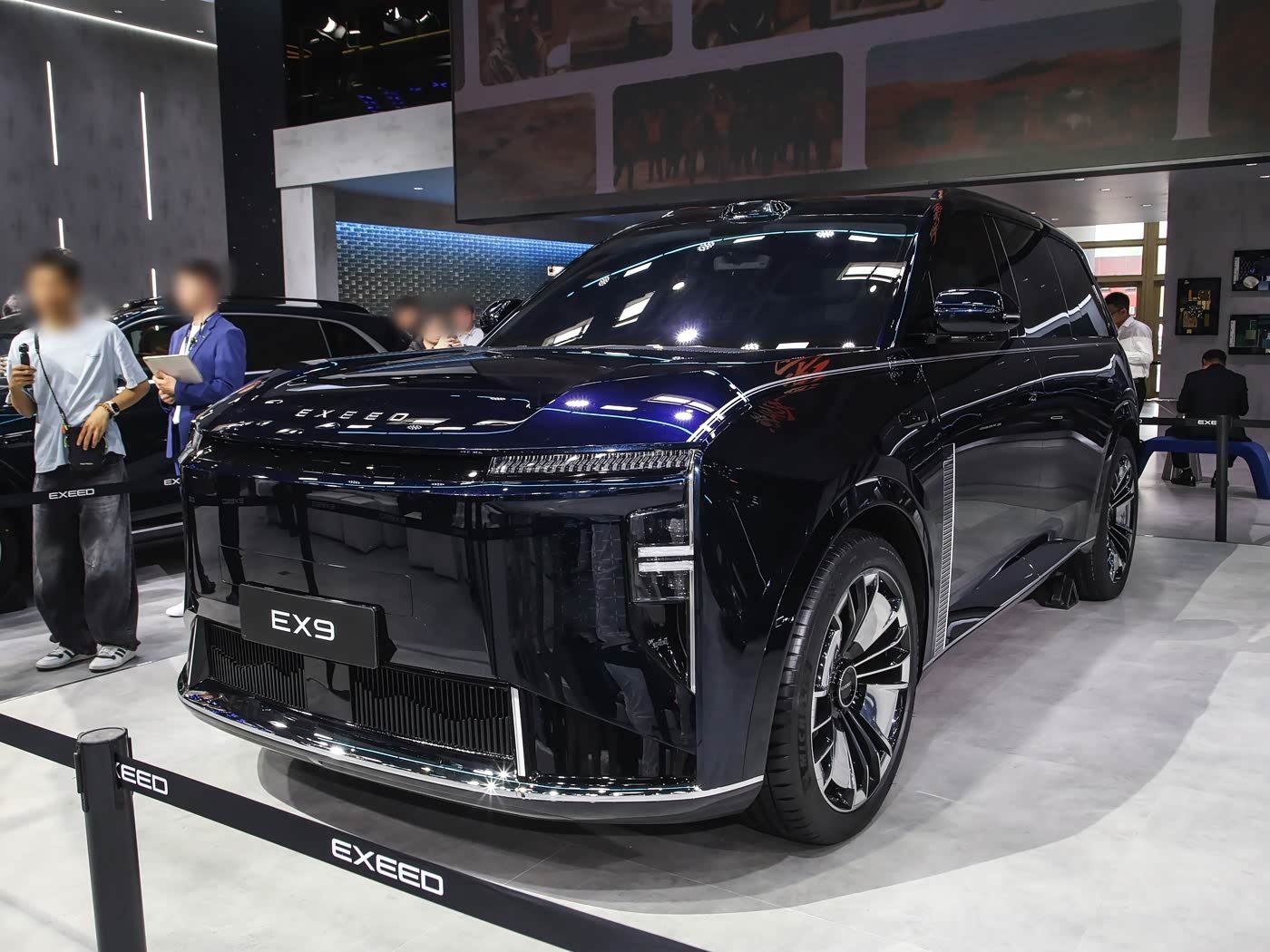 Chery Group Exeed EX9 Concept 2026 - main model photo, exterior, front three quarter show, China 2026 concept / auto-show reference market