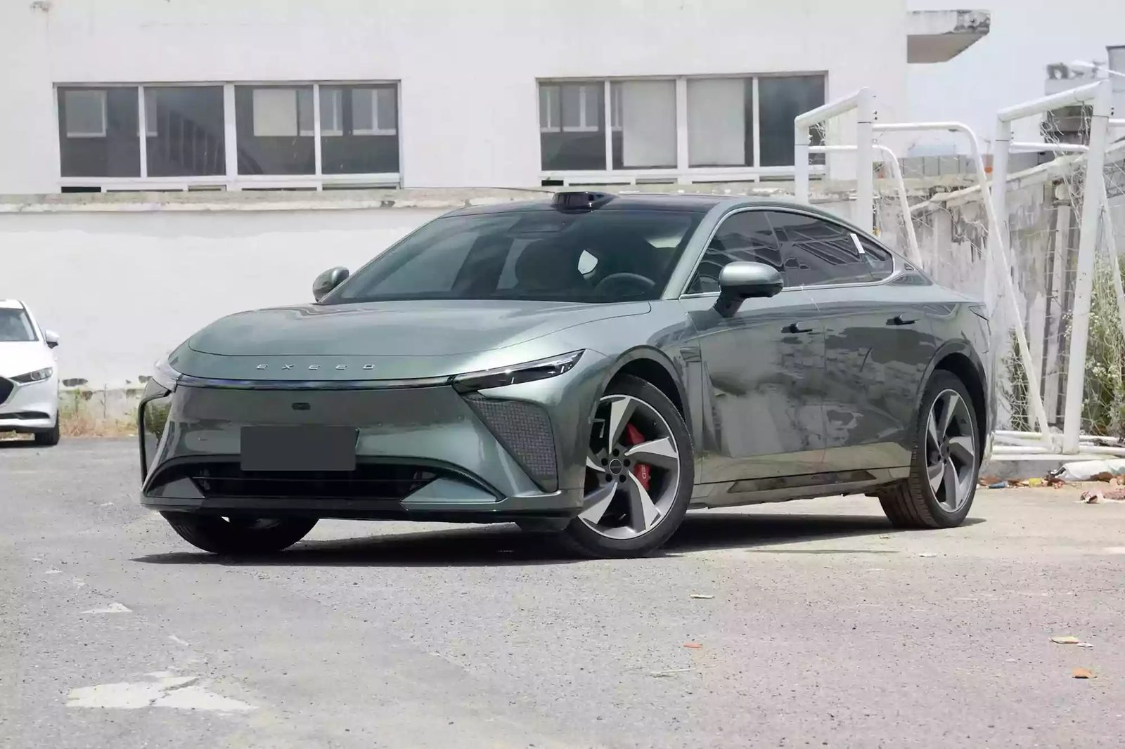 Chery Group Exeed Exlantix ES / Sterra ES EREV 2023 - exterior, front 3q grey, China model-line reference market