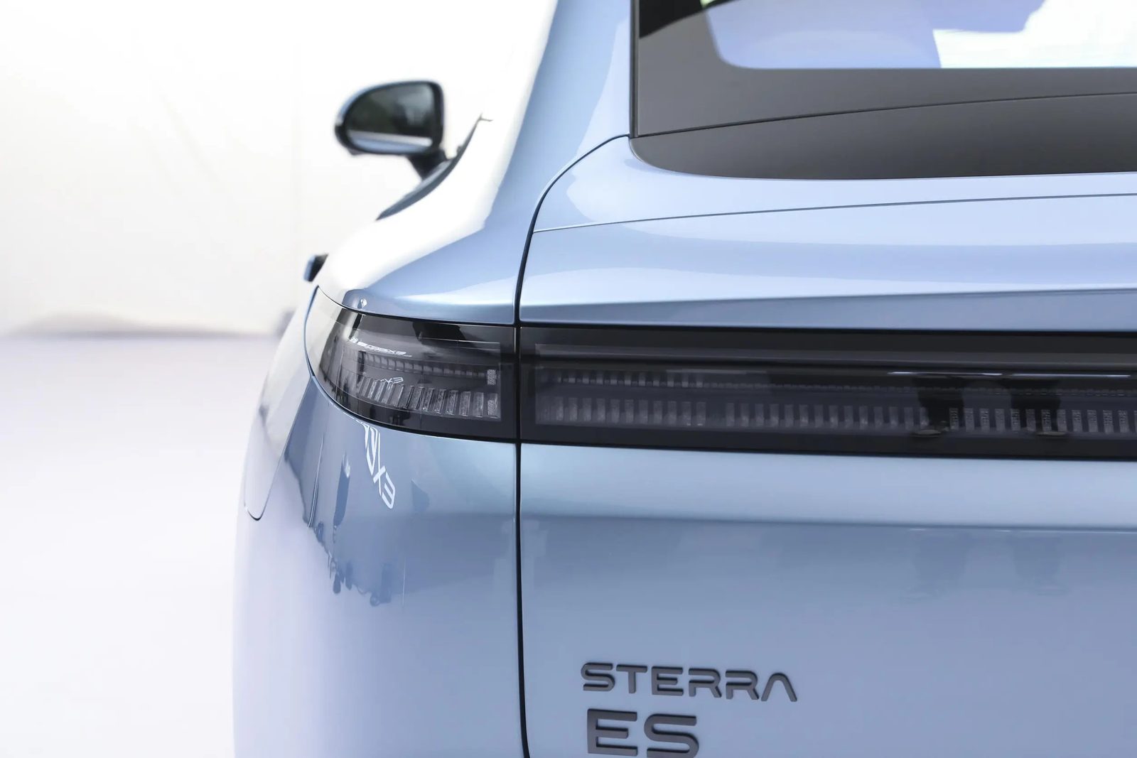 Chery Group Exeed Exlantix ES / Sterra ES EREV 2023 - exterior, rear light detail, China model-line reference market