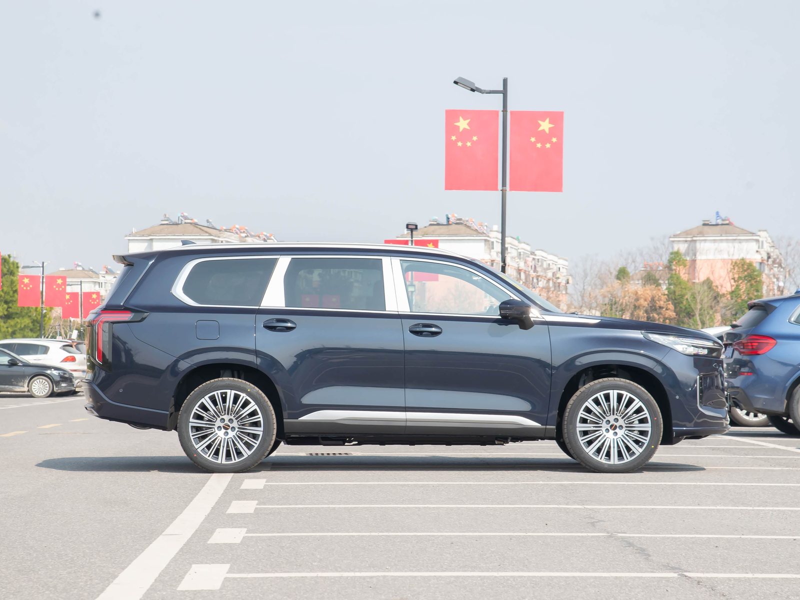 Chery Group Exeed VX C-DM 2026 - exterior, side opposite, China market