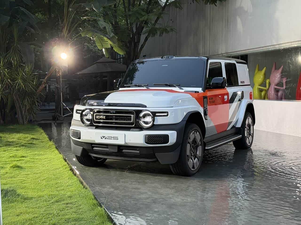 Chery Group iCAR V25 EREV - model photo