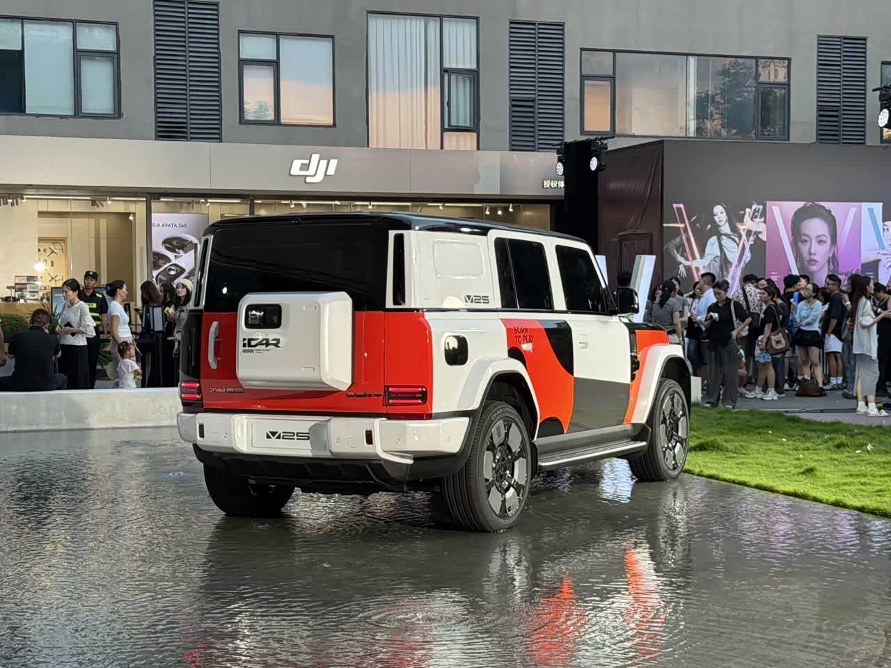 Chery Group iCAR V25 EREV 2026 - exterior, rear three-quarter view, China public reveal market