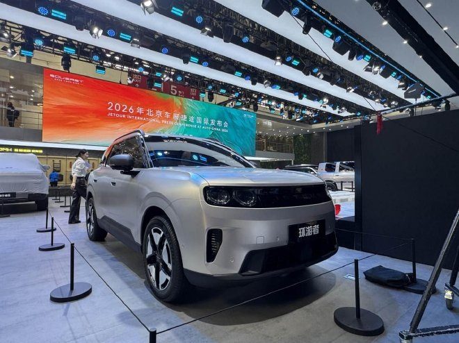 Chery Group Jetour Huanyouzhe EV 2026 - exterior, front three quarter show wide, China 2026 pre-sale auto-show reference market