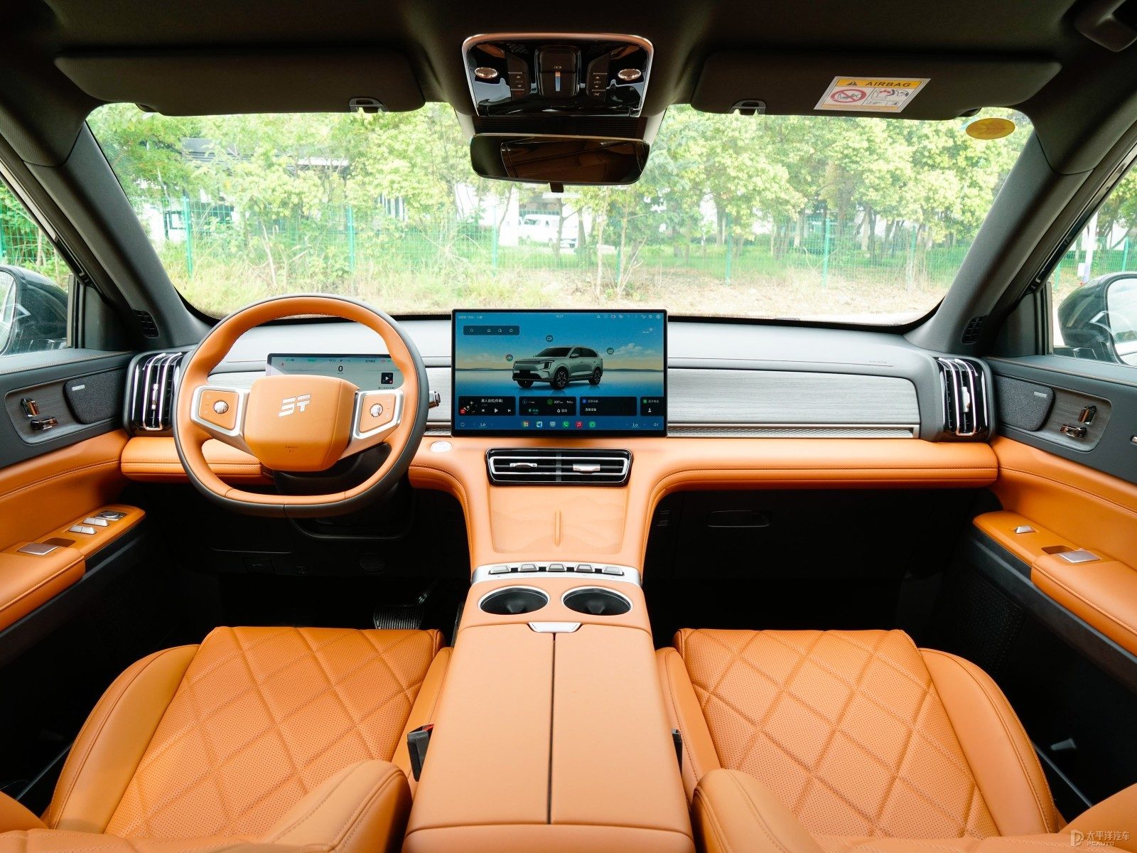 Chery Group Jetour Shanhai L7 PLUS PHEV 2027 - main model photo, interior, dashboard and screen, China market