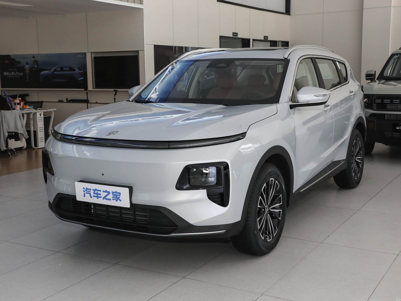 Chery Group Jetour Shanhai L7 2026 - exterior, front 3q alt, China market