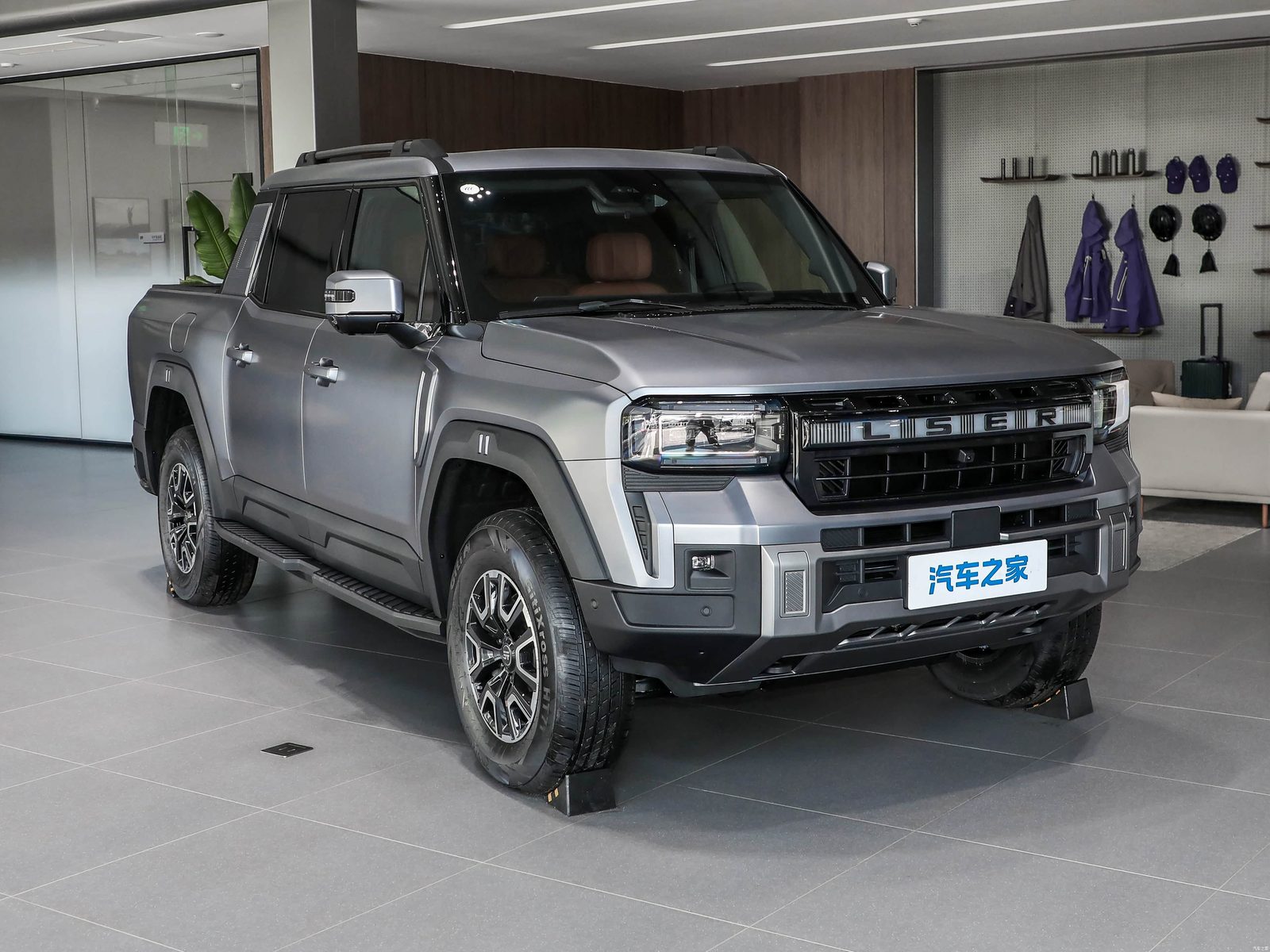 Chery Group Jetour Zongheng F700 PHEV 2026 - exterior, front three quarter opposite, China market