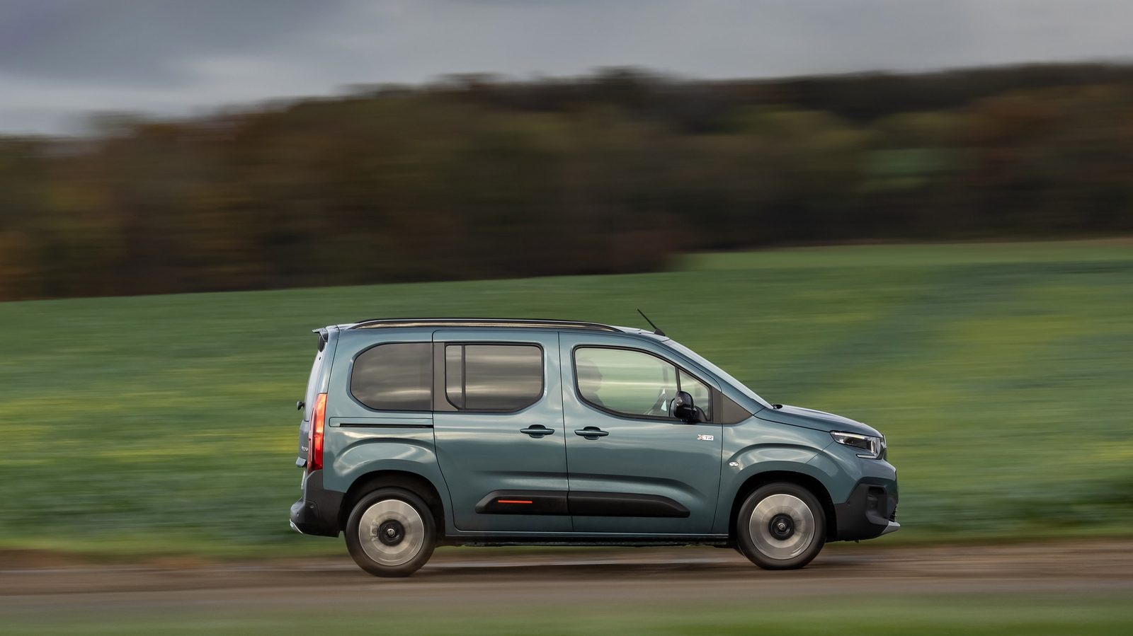 Citroen e-Berlingo 2021 - exterior, side view, Europe market