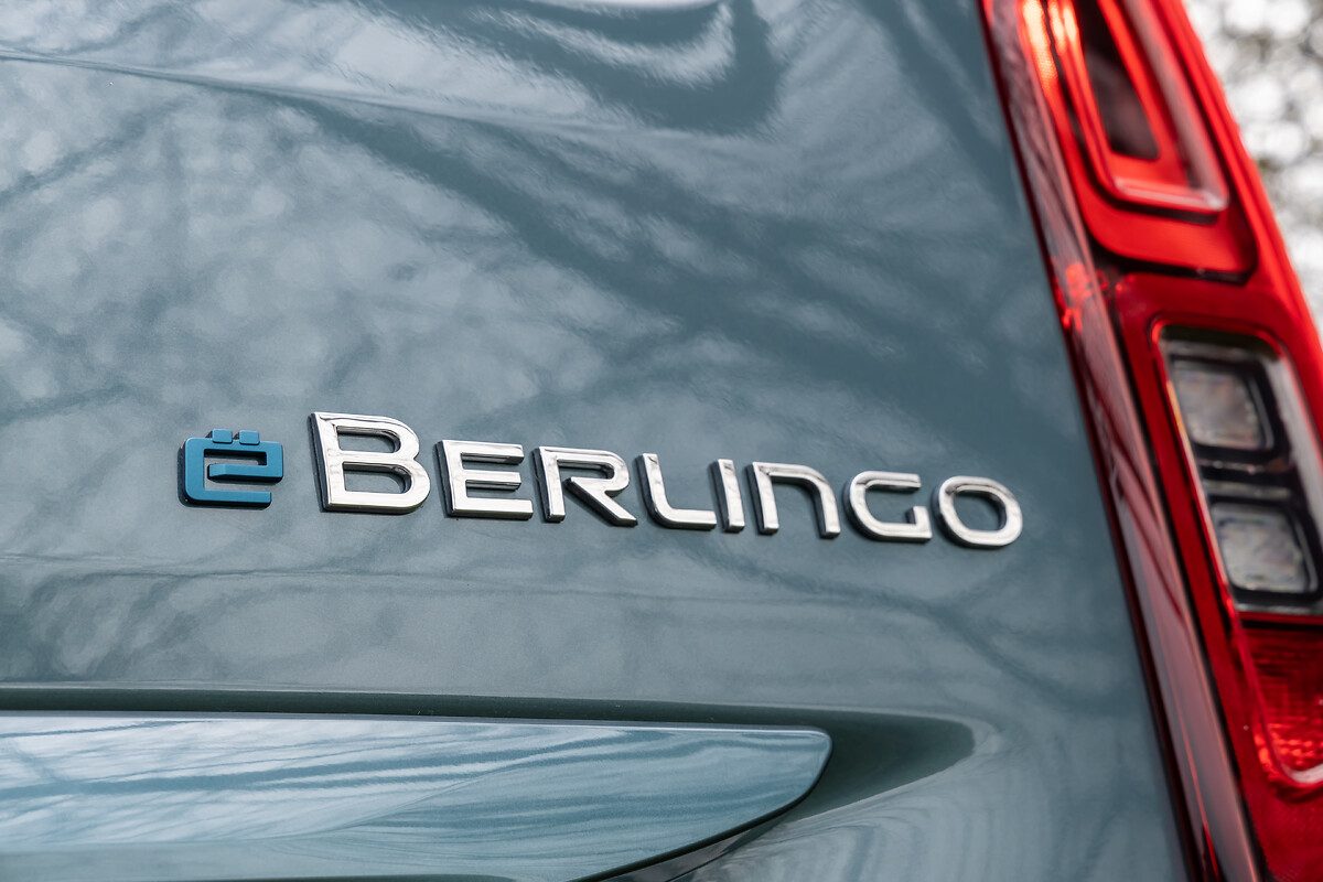 Citroen e-Berlingo 2021 - exterior, electric badge detail, Europe market