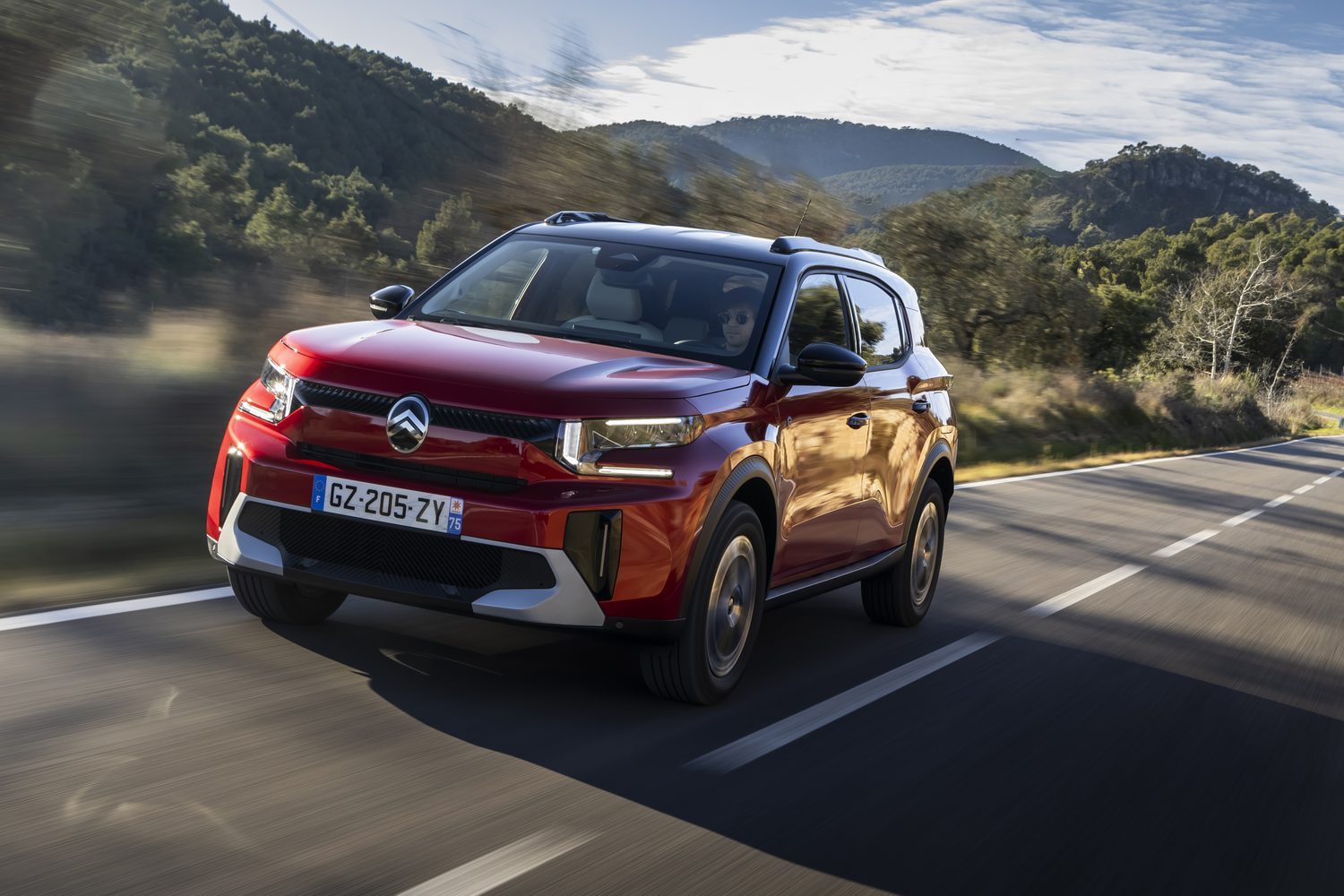 Citroen e-C3 Aircross 2024 - main model photo, exterior, front three-quarter view, Europe market
