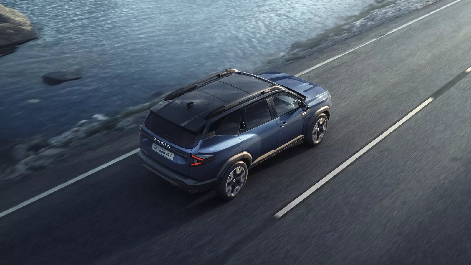 Dacia Bigster Hybrid 2025 - exterior, rear three-quarter view, Europe / official Dacia media market