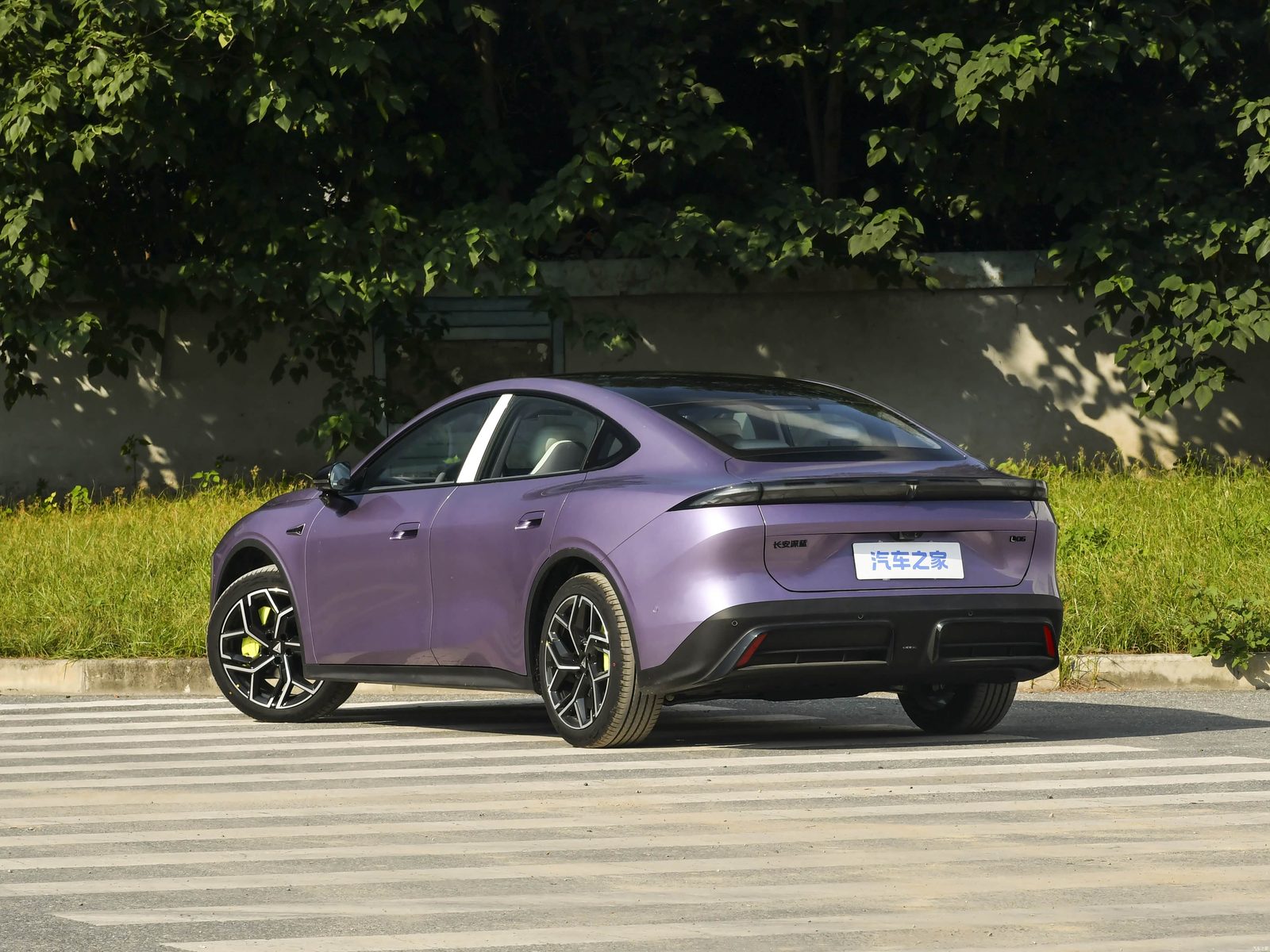 Deepal L06 2027 EV 2026 - exterior, rear three-quarter view, China market
