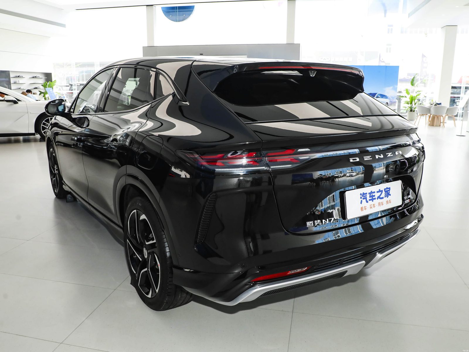 Denza N7 2025 - exterior, rear three-quarter view, China market